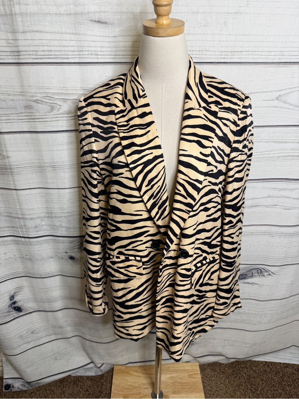 Zara Cream & Black Zebra-Print Double-Breasted Blazer, silky